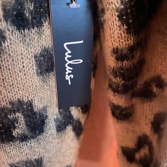 Lulus animal print varsity sweater size M/L NEW - Picture 3 of 8